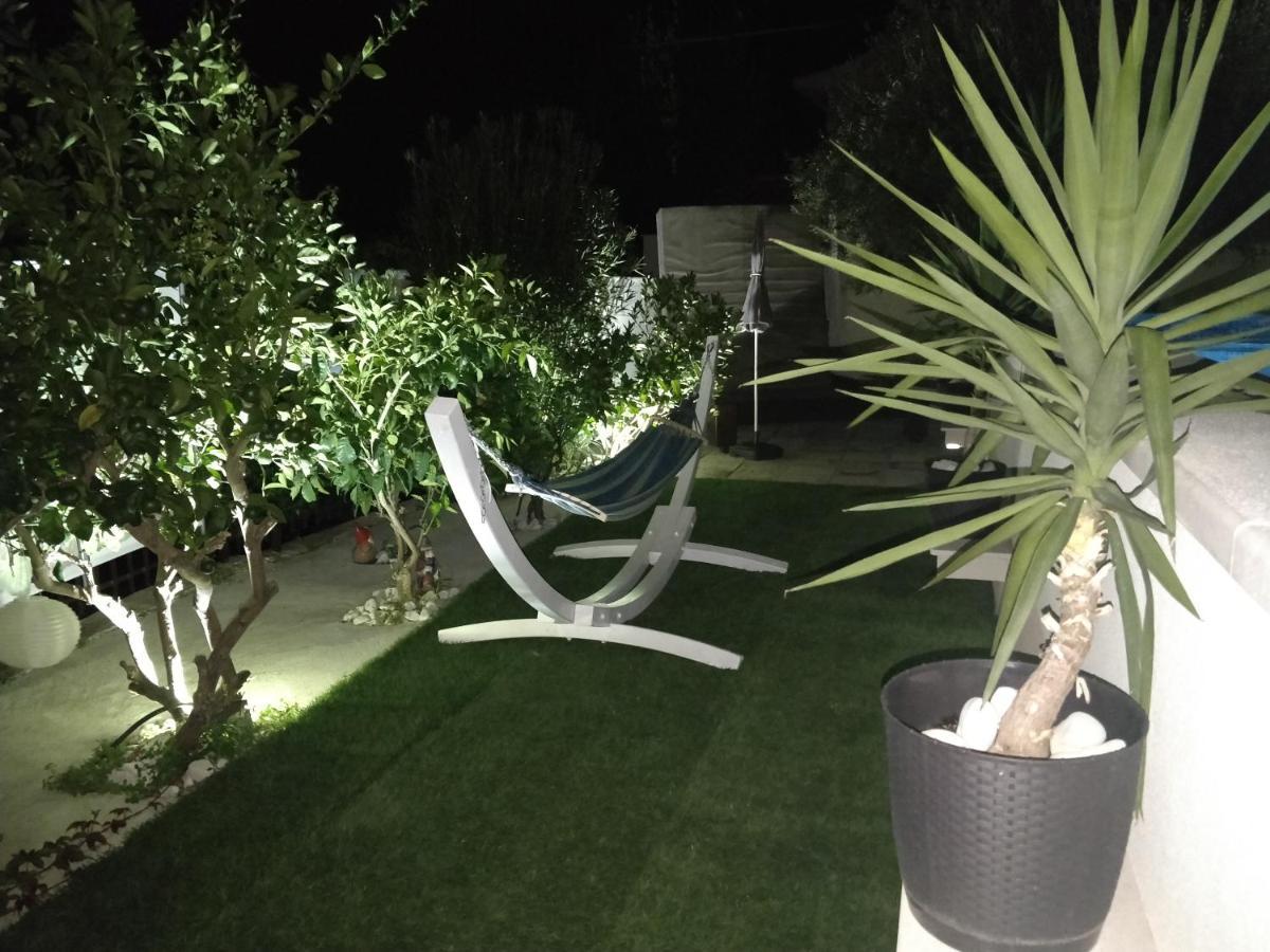 Apartments Villa A - Heating Pool Trogir Exterior photo
