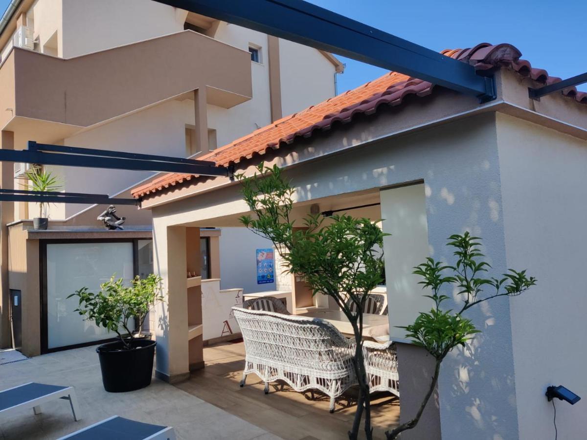 Apartments Villa A - Heating Pool Trogir Exterior photo